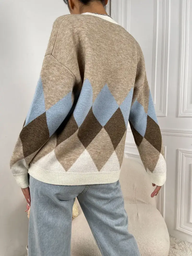 2025 V-Neck Knit Viscose Diamond Spalung Vest — feature 8