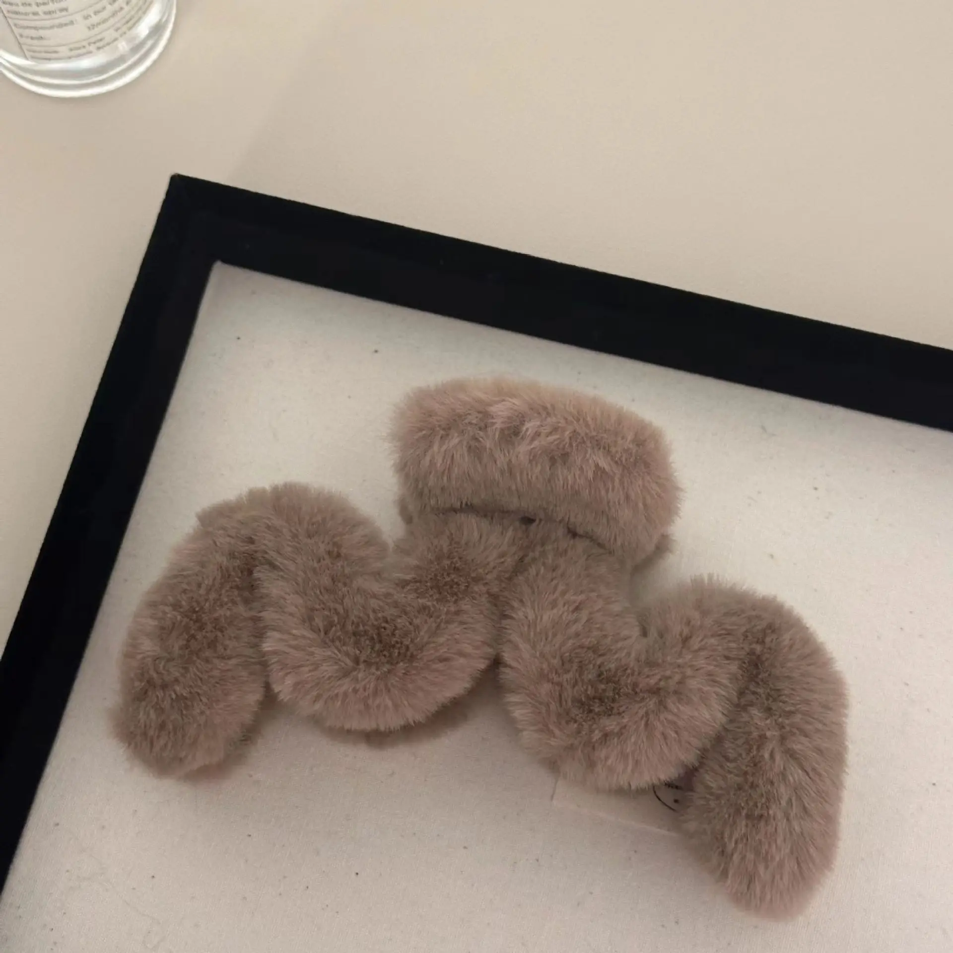 New plush flower hairpin with tassel and bear design - Image 8