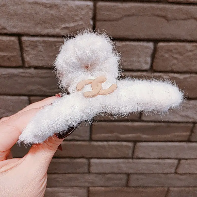New plush flower hairpin with tassel and bear design - Image 10