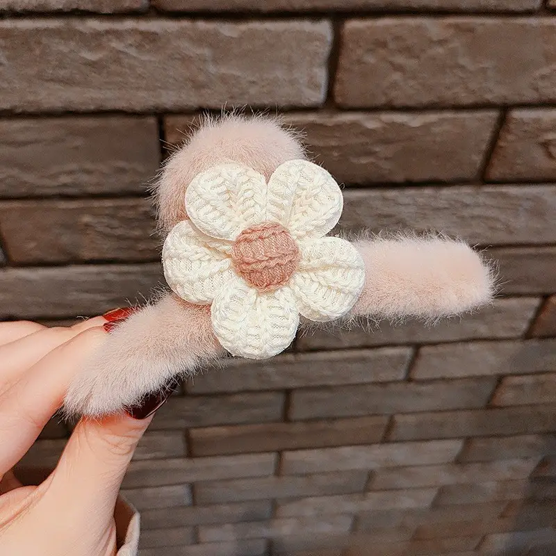 New plush flower hairpin with tassel and bear design - Image 11
