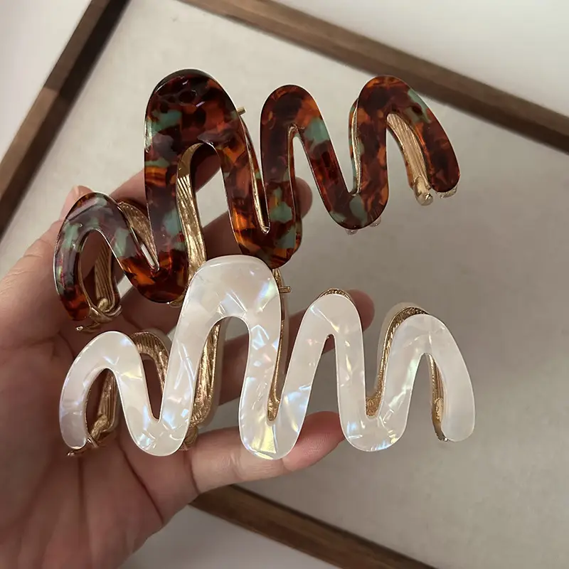 Elegant Pink Acetate Hair Clips for Women - Image 10