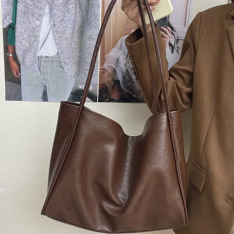 Brown Large Capacity Leather Tote Bag for Women - Image 5