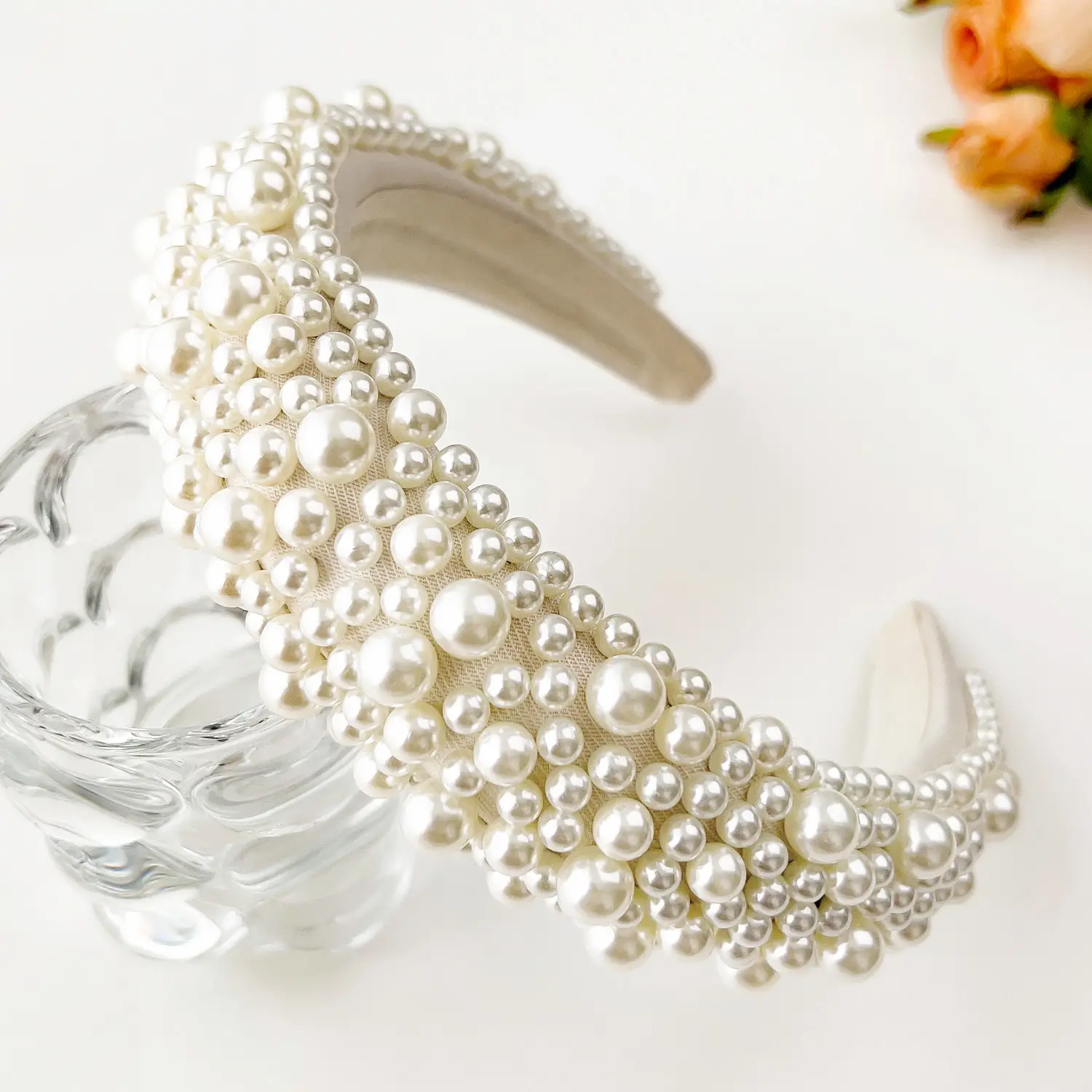 Pink Pearl Skull Top Hairpin with Wide Edge Design — feature 10