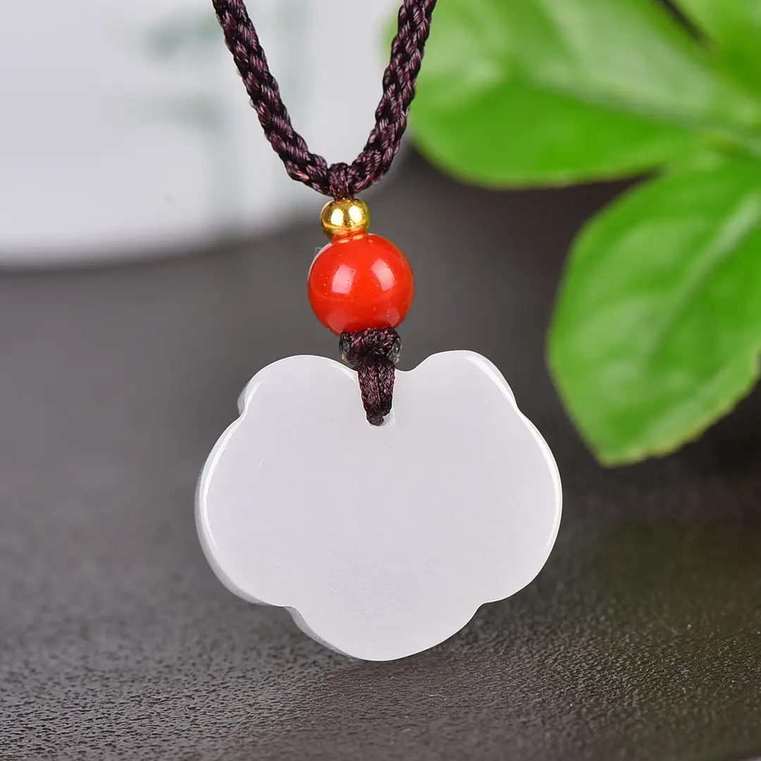 Jade Ruyi Lock Necklace with Red Stone — feature 7