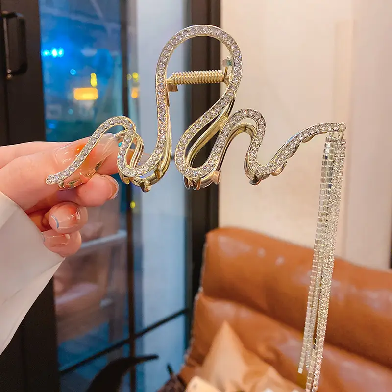 Red Flocking Tassel Hair Clip for Women 2023 - Image 8