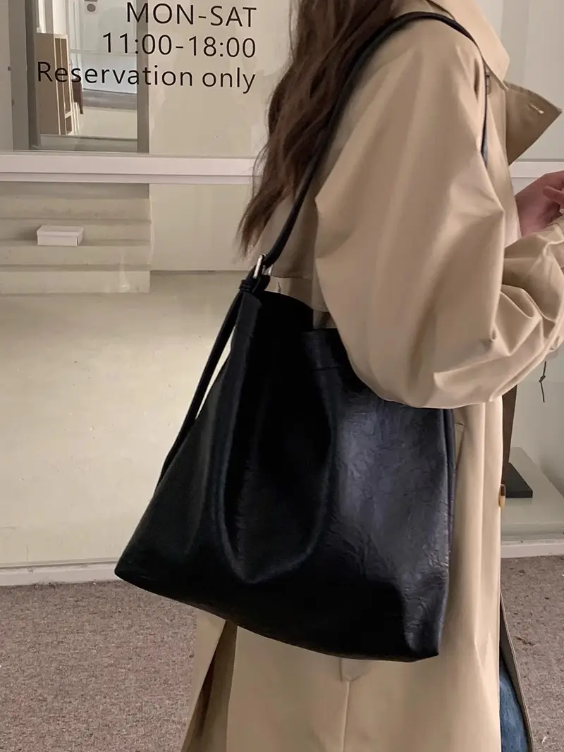 Black Leather Tote Bag for College Students Lightweight All-match - Image 2