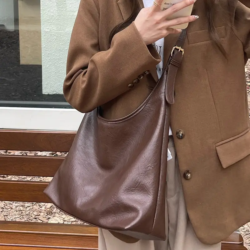 Large Capacity Leather Shoulder Bag for Women Brown - Image 6