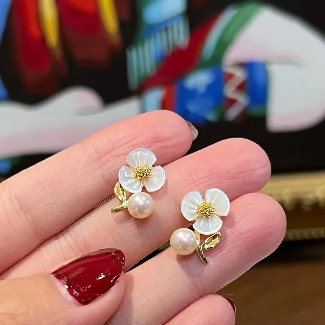 S925 Sterling Silver Plum Blossom Tulip Pearl Earrings — feature 7