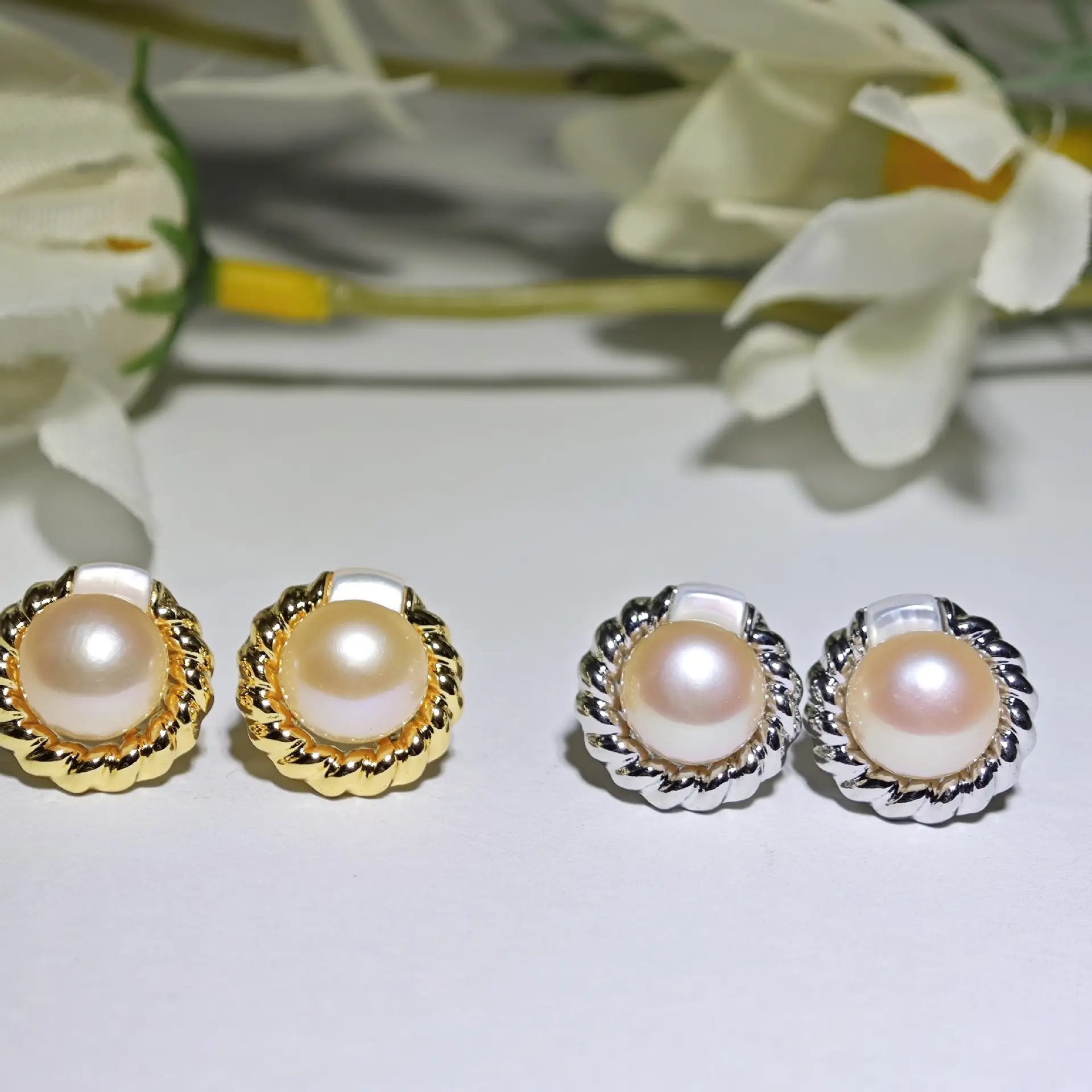 S925 Sterling Silver Plum Blossom Tulip Pearl Earrings - Image 9