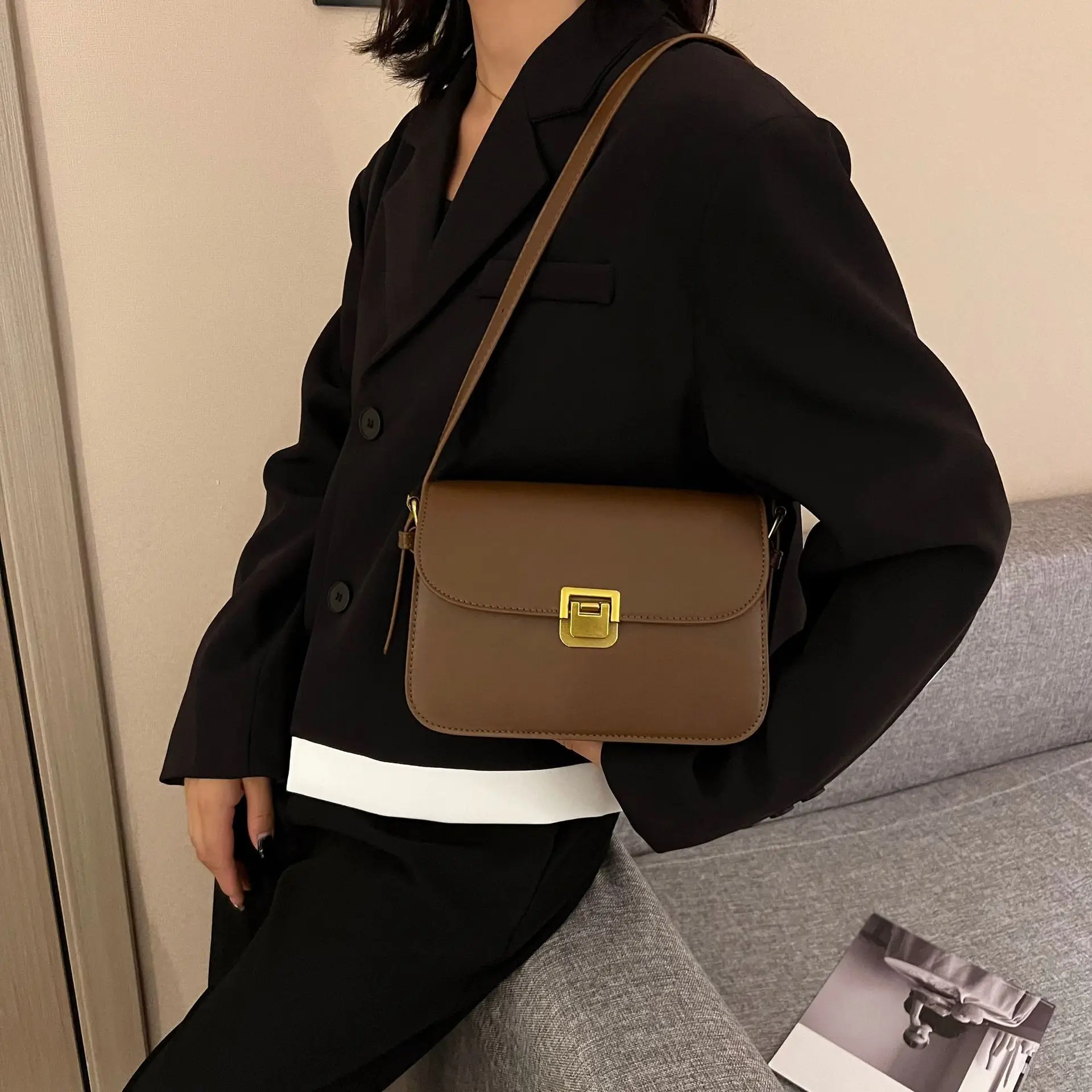Women's Tan Leather Crossbody Bag 2025 New - Image 7