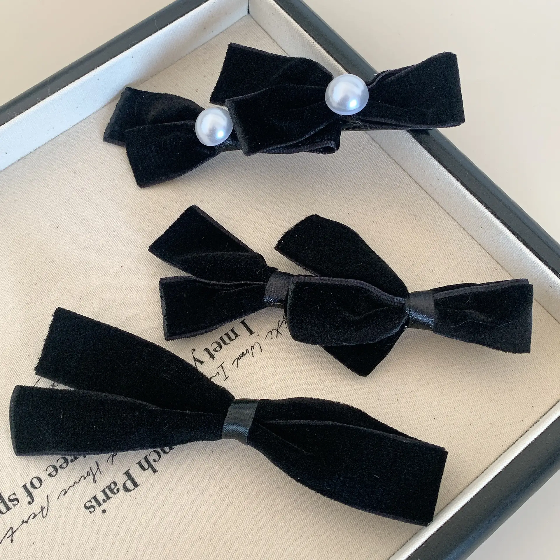 Black Velvet Pearl Bow Hairpin for Women