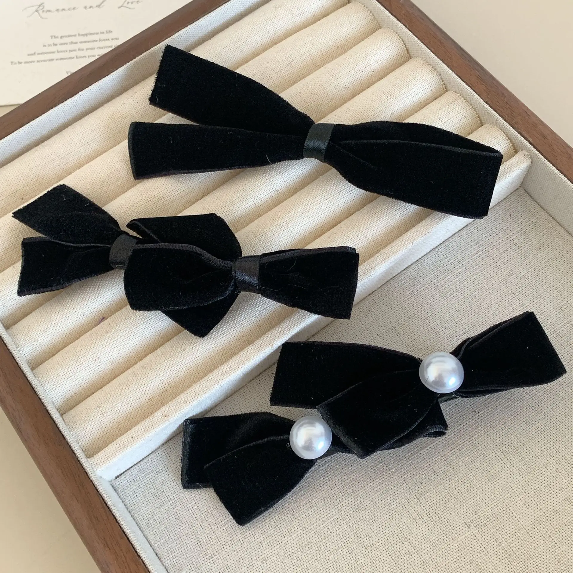 Black Velvet Pearl Bow Hairpin for Women
