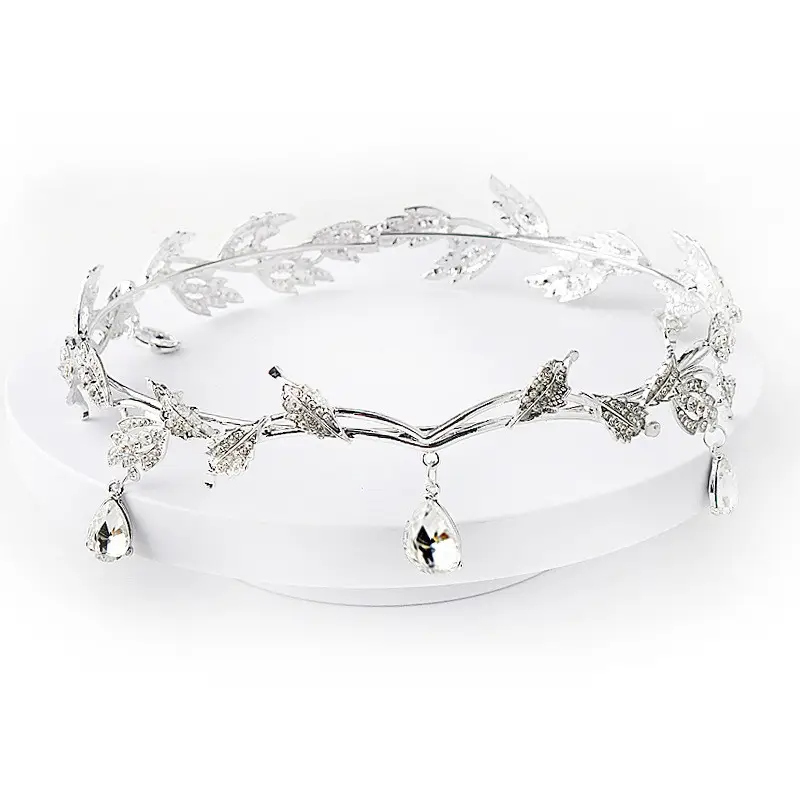 Korean Bridal Hair Crown with Emerald Crystals — feature 3