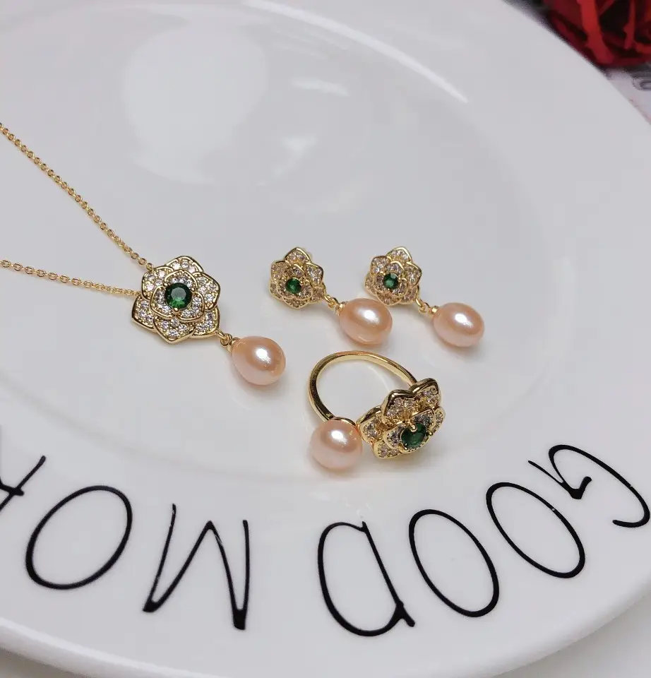 18k Gold Pearl Flower Earrings Necklace Set — feature 4