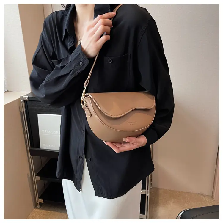 Black Crossbody Bag for Women 2023 — feature 13