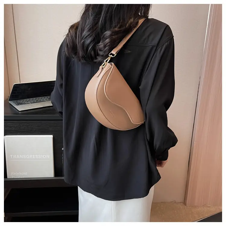 Black Crossbody Bag for Women 2023 — feature 21