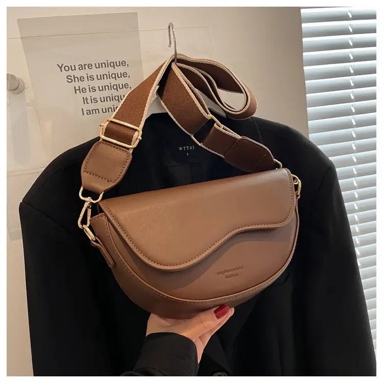 Black Crossbody Bag for Women 2023 — feature 28