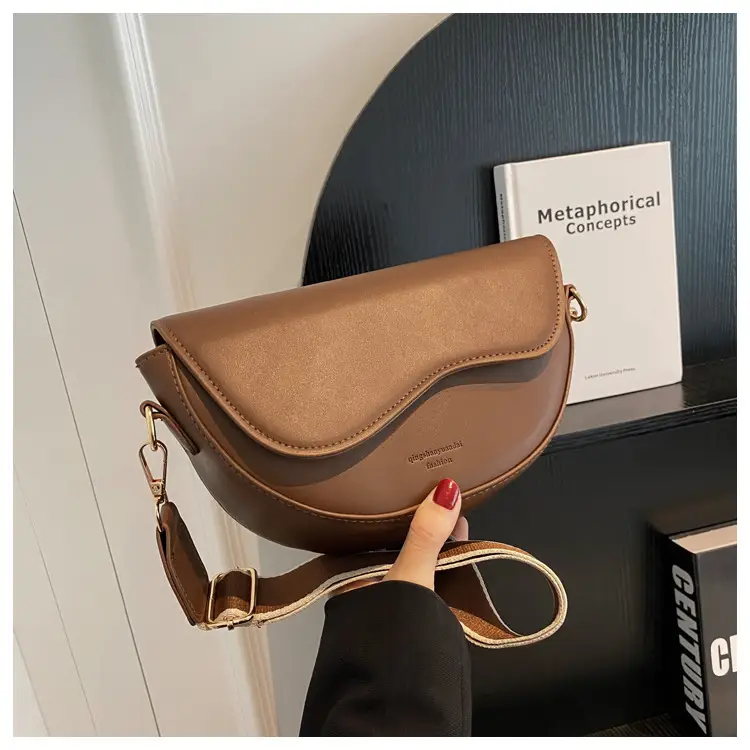 Black Crossbody Bag for Women 2023 — feature 32