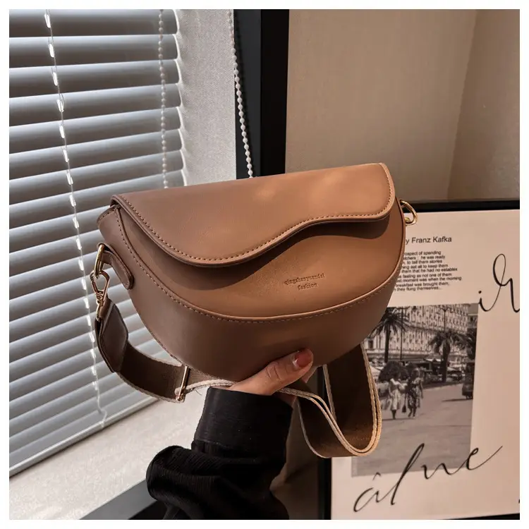 Black Crossbody Bag for Women 2023 — feature 38