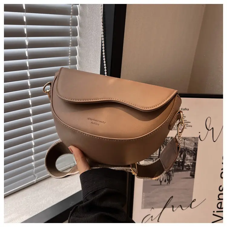 Black Crossbody Bag for Women 2023 — feature 39