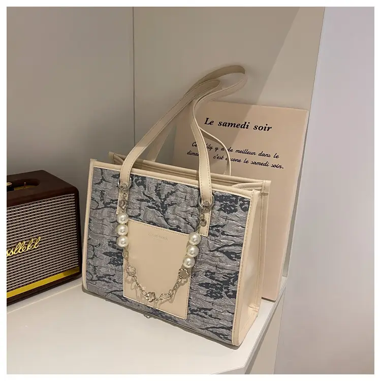 Pearl Chain Shoulder Bag for Women with Pearl Embroidery — feature 30