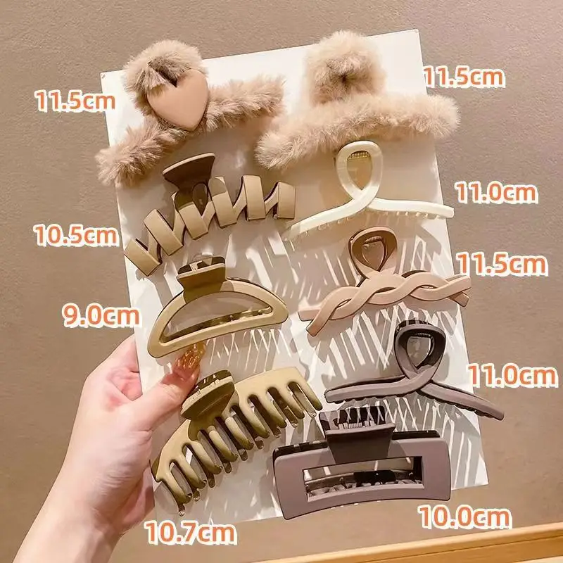Plush Hair Clips for Women Men Winter Accessories 11.5cm — feature 2