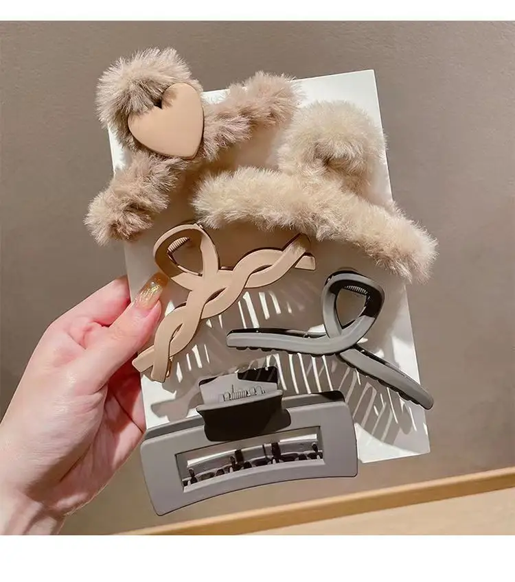 Plush Hair Clips for Women Men Winter Accessories 11.5cm — feature 5