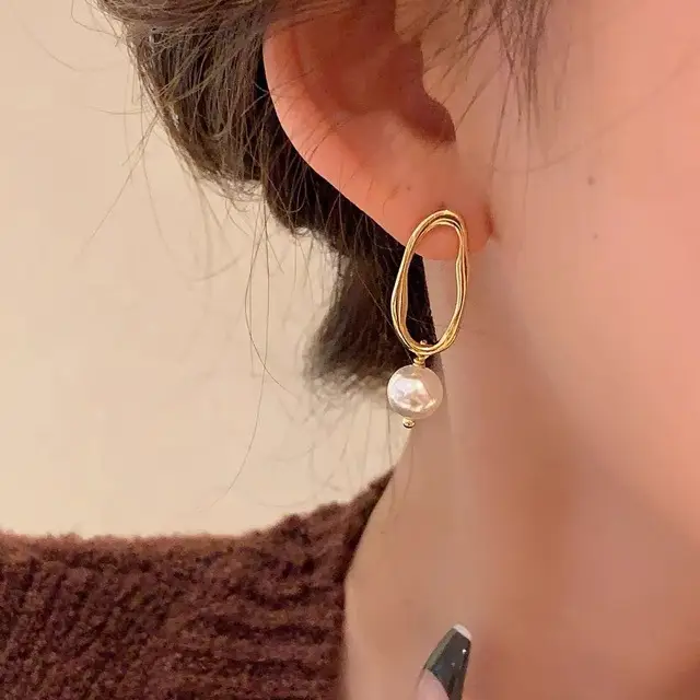 Minimalist Pearl Drop Earrings for Women - Image 3