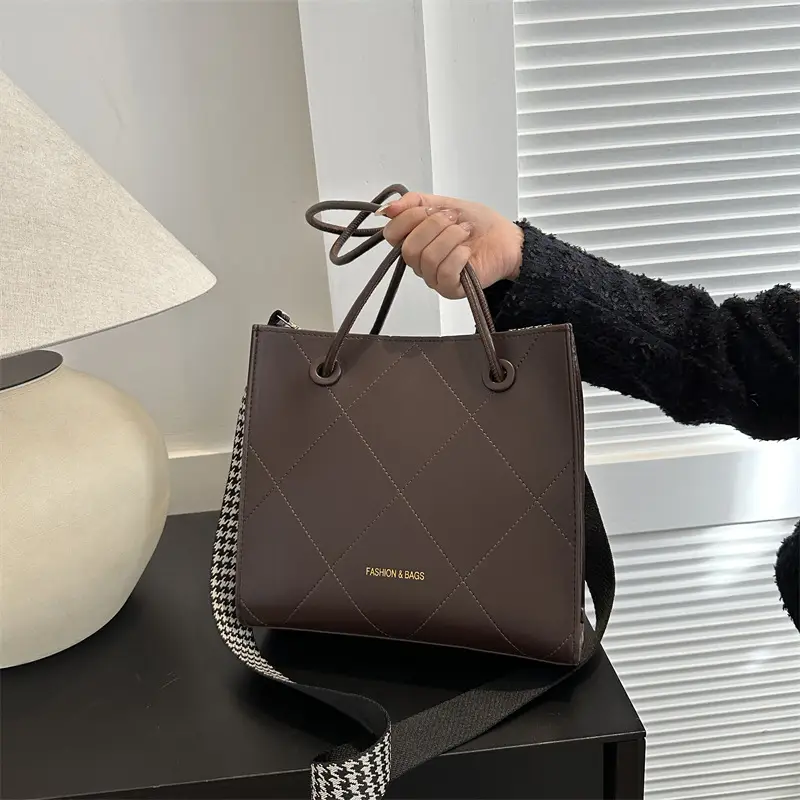 Black Quilted Tote Bag for Women 2023 Winter - Image 6