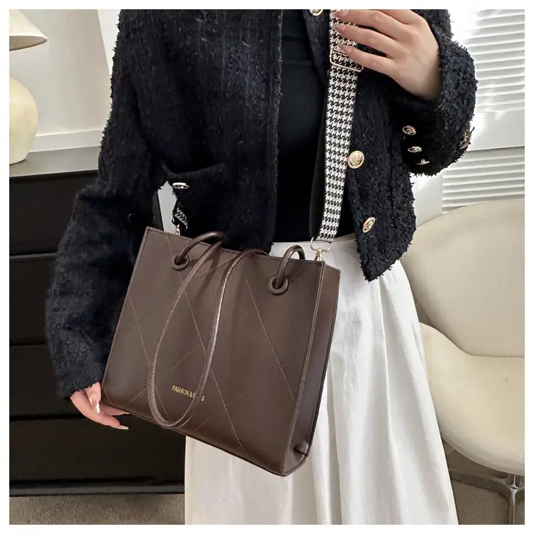 Black Quilted Tote Bag for Women 2023 Winter — feature 14