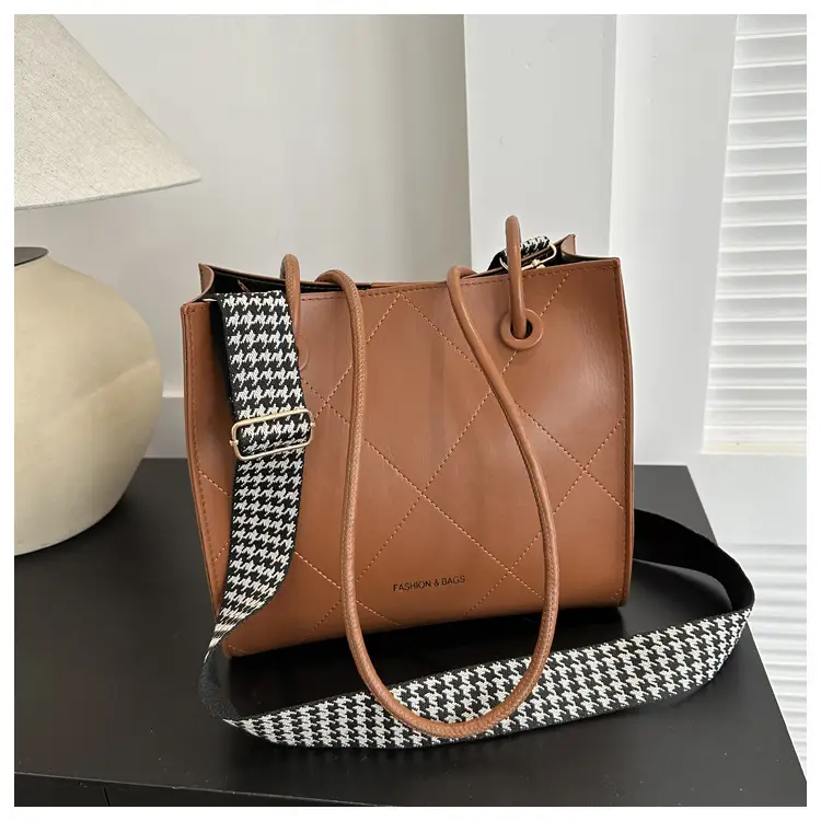 Black Quilted Tote Bag for Women 2023 Winter — feature 22