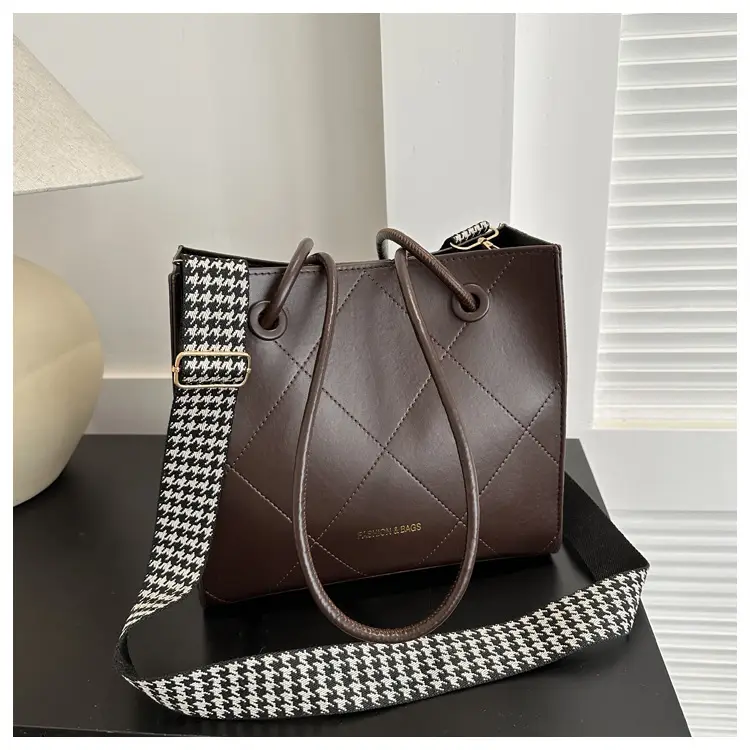 Black Quilted Tote Bag for Women 2023 Winter — feature 23