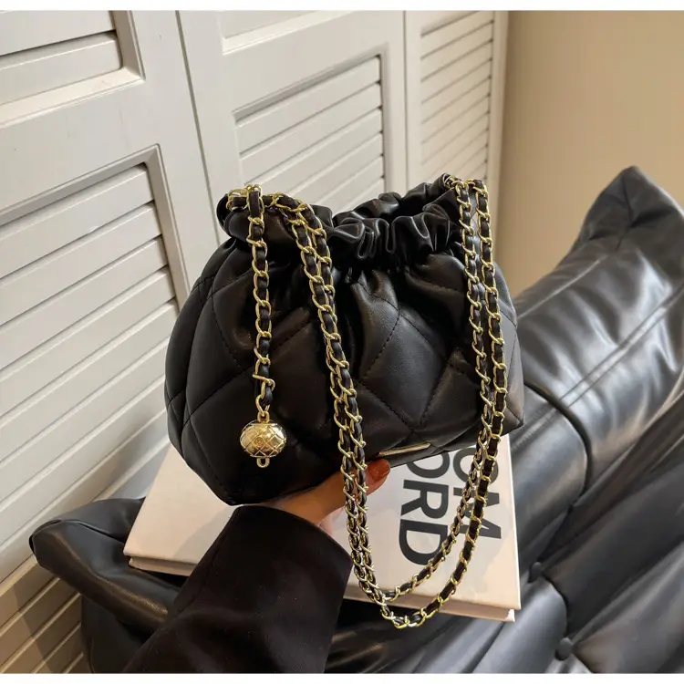 Women Chain Bag Autumn Winter 2026 Niche Design — feature 20