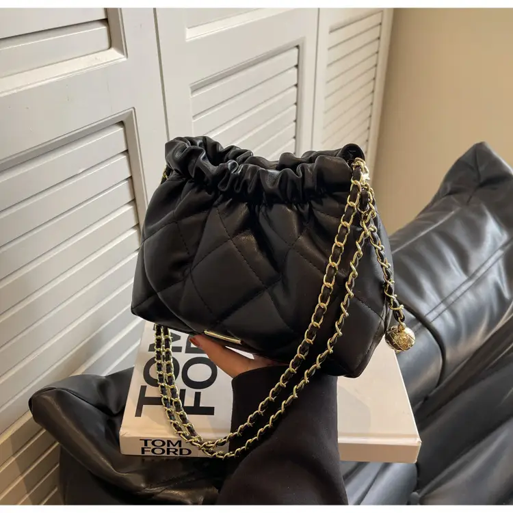 Women Chain Bag Autumn Winter 2026 Niche Design — feature 21