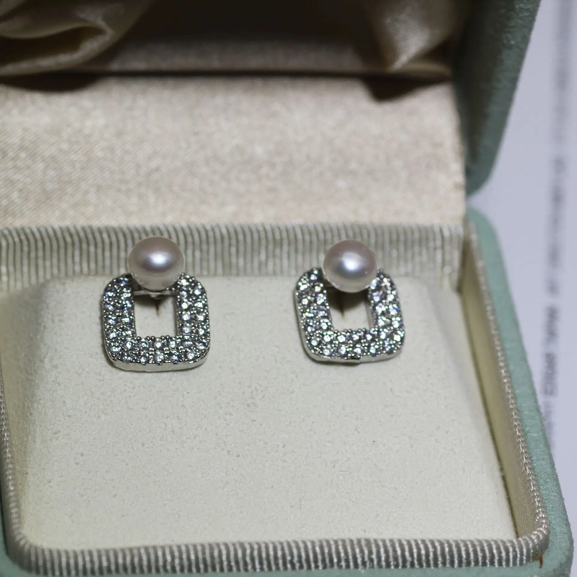18K Gold Plated Pearl Square Zircon Earrings — feature 7