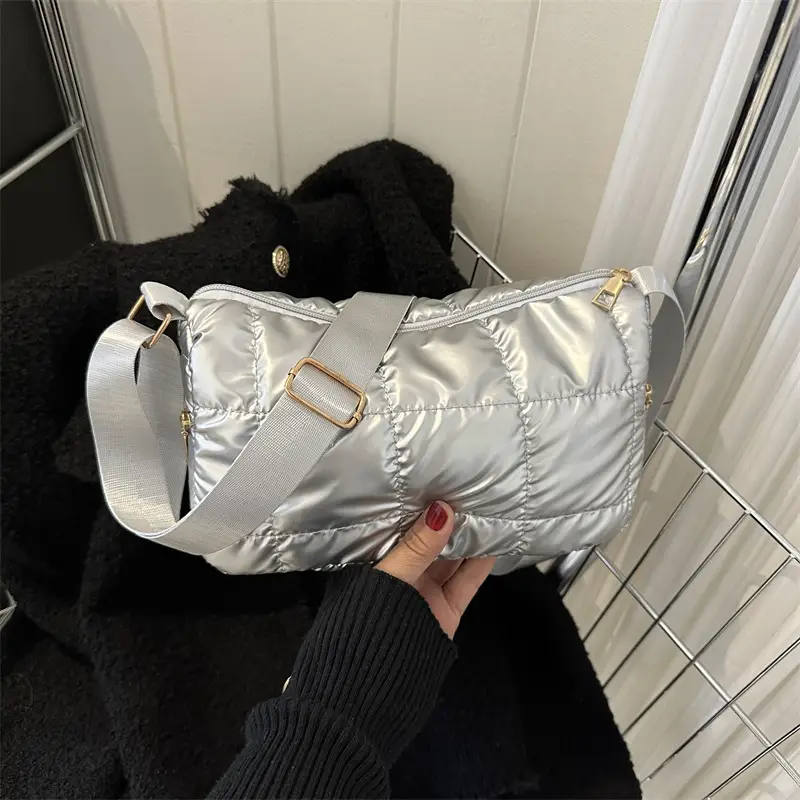 Black Quilted Shoulder Bag for Women 2023 Winter