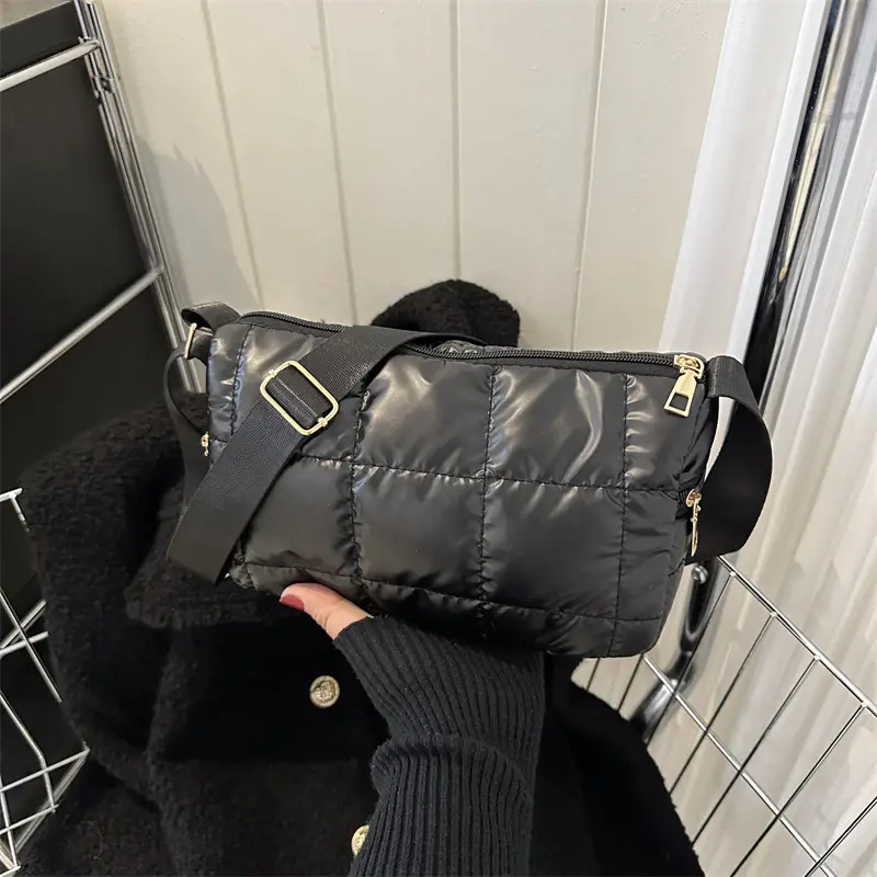 Black Quilted Shoulder Bag for Women 2023 Winter