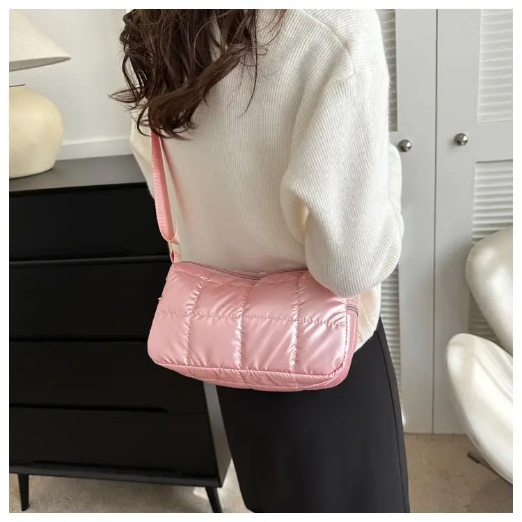 Black Quilted Shoulder Bag for Women 2023 Winter — feature 15