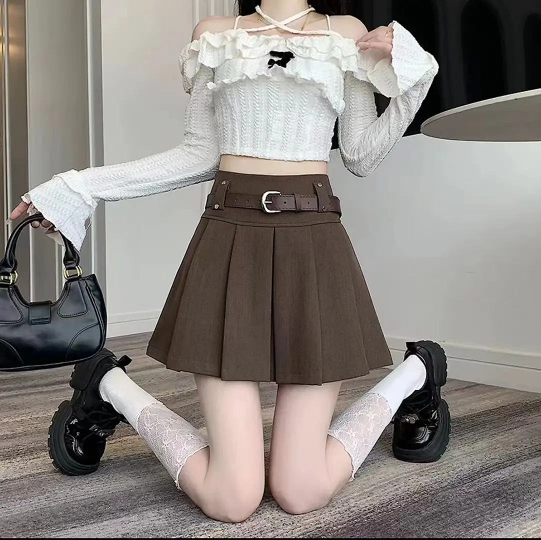Maillard Woolen Pleated Skirt with Belt - Image 6