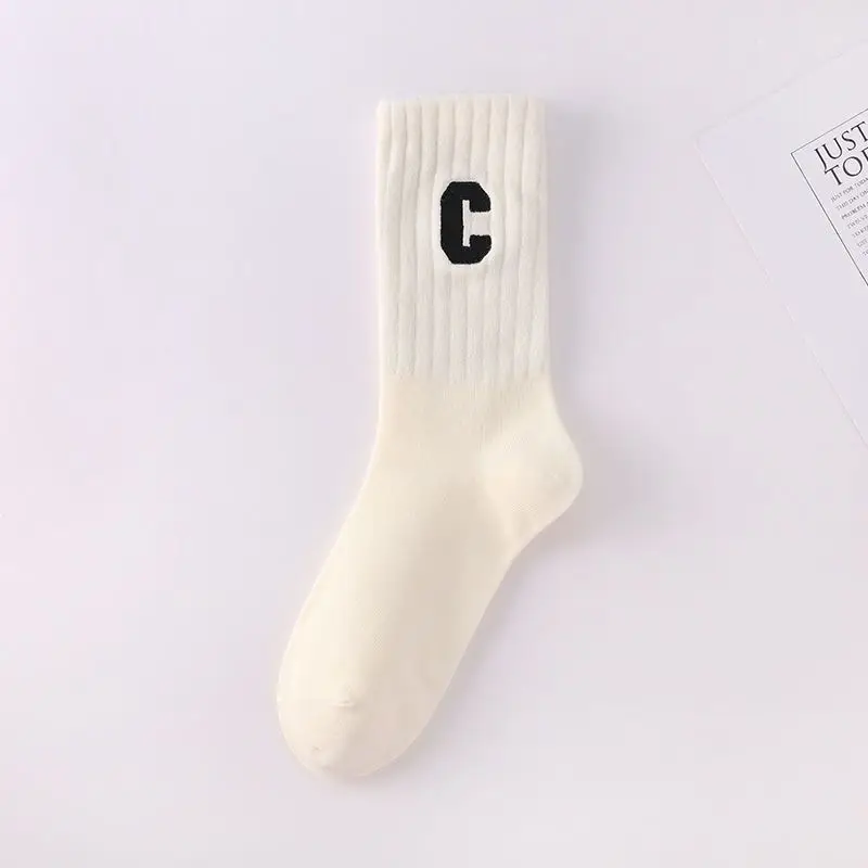 Autumn and winter socks men's mid-length socks trendy all-match basketball sports deodorant men's socks factory wholesale