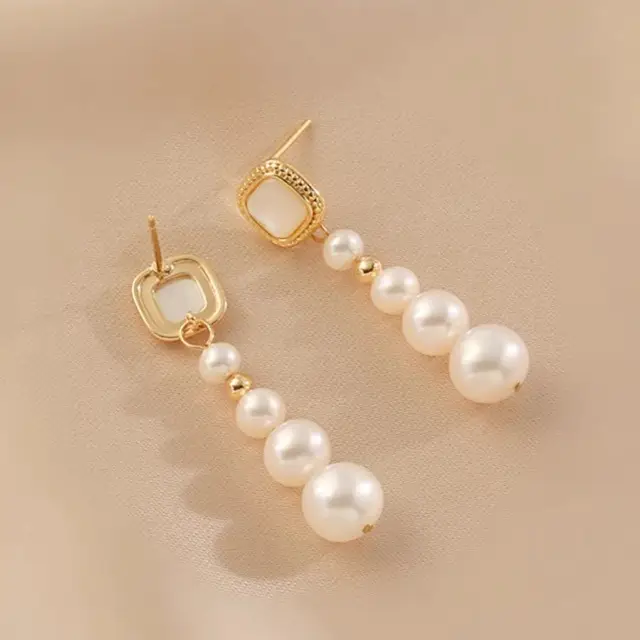 Retro Pearl Earrings Women Gold Plated Square Design - Image 3
