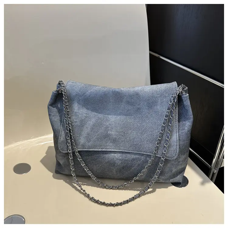 Grey Chain Shoulder Bag for Women 2023 Winter — feature 24
