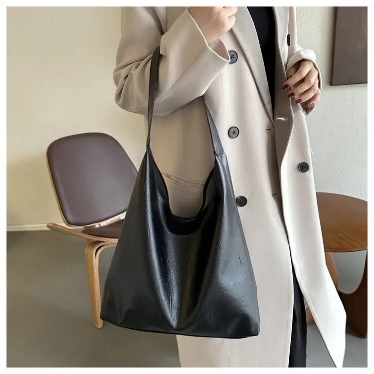 Large Capacity Leather Tote Bag for Women Autumn 2023 — feature 8
