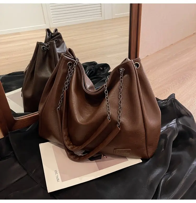 Black Leather Tote Bag for Women Autumn Winter 2023 — feature 16