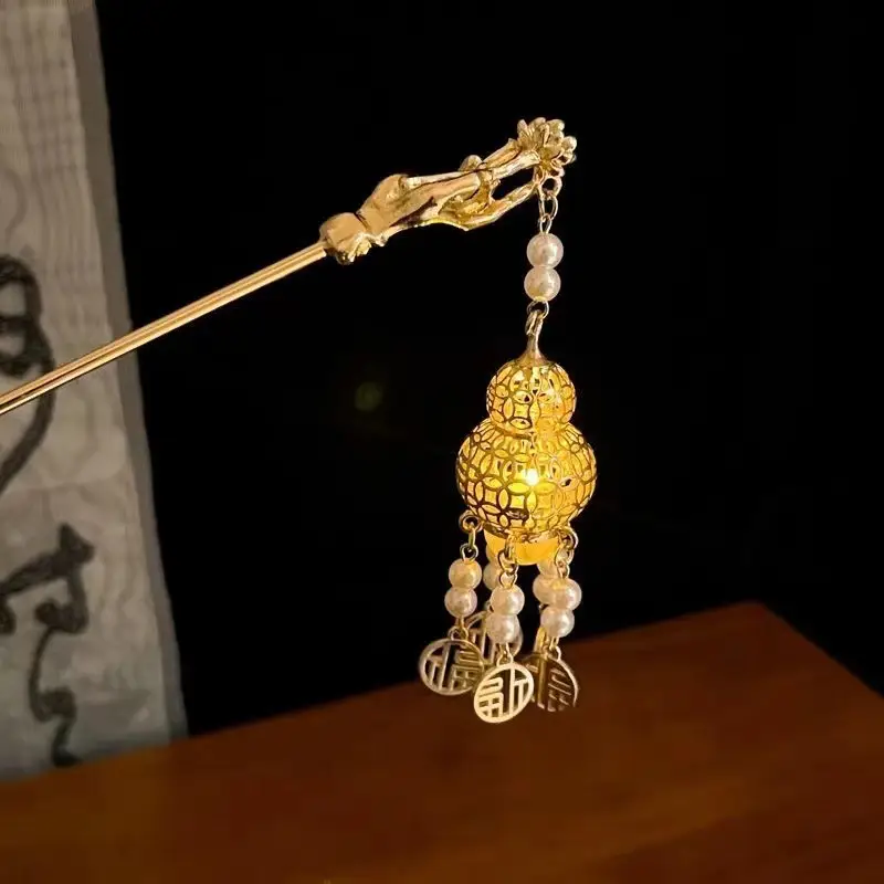 Ancient Hanfu Hairpin with Tassel Lamp Design - Image 5