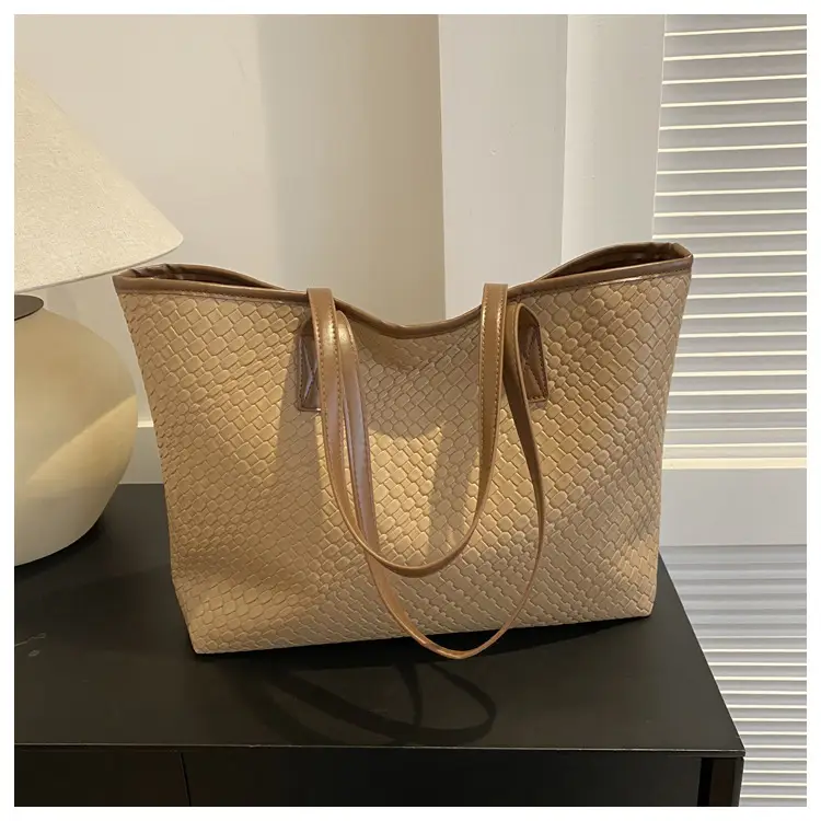 Korean Style Textured Green Shoulder Bag for Women — feature 24