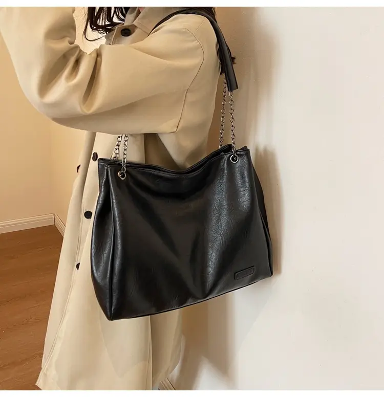 Black Leather Chain Shoulder Bag for Women — feature 28