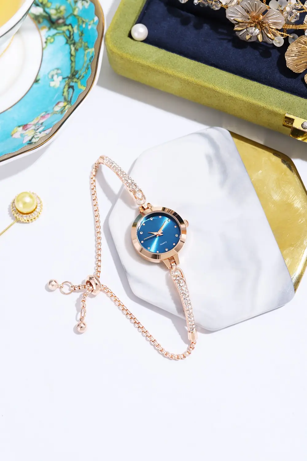 Elegant Rose Gold Women's Bracelet Watch with Crystal Drop — feature 9