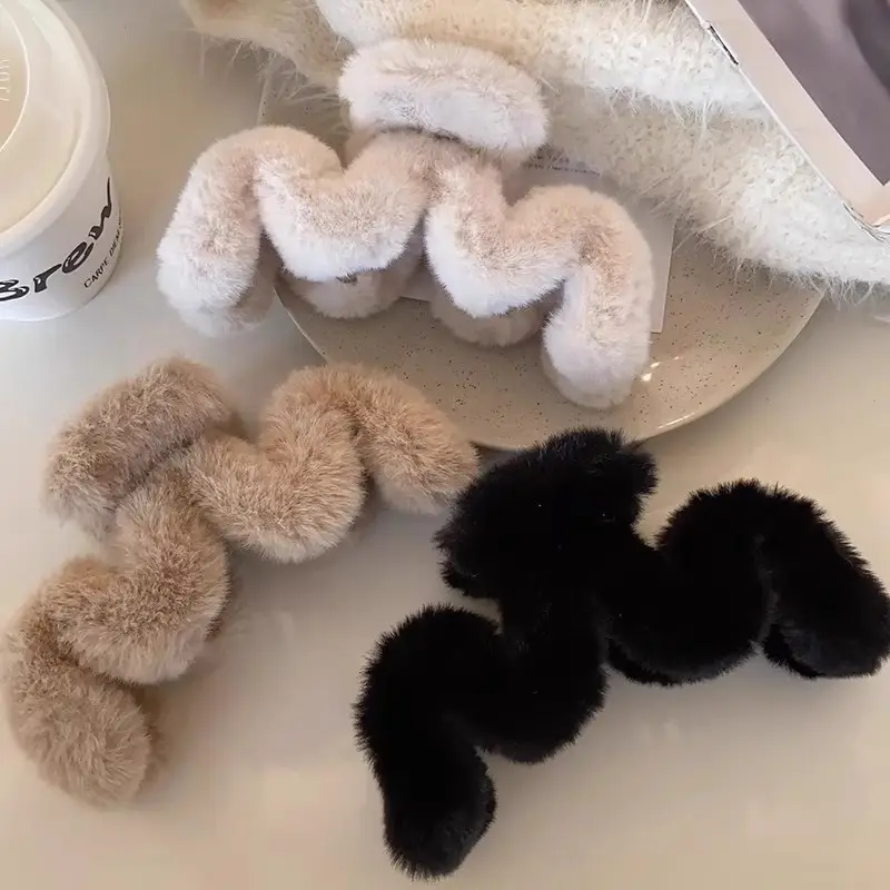 Plush Fur Clip Hairpin for Women Black & Beige 2023 - Image 7