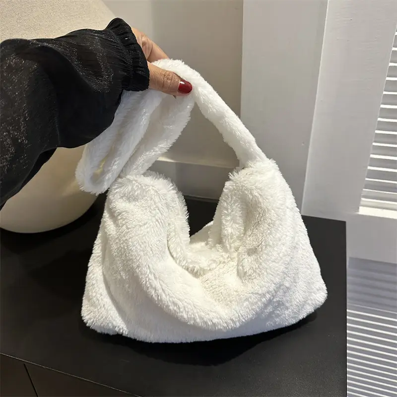Black Plush Shoulder Bag for Women 2023